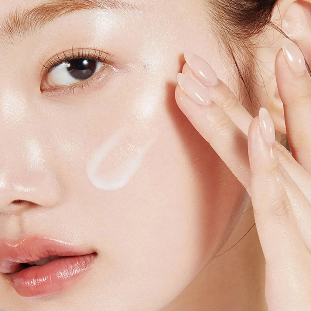 Collagen Glow Booster Serum 15Ml,Silky Cream Texture,Long-Lasting Hydration,Intensive Repair,K-Beauty,Korean Makeup